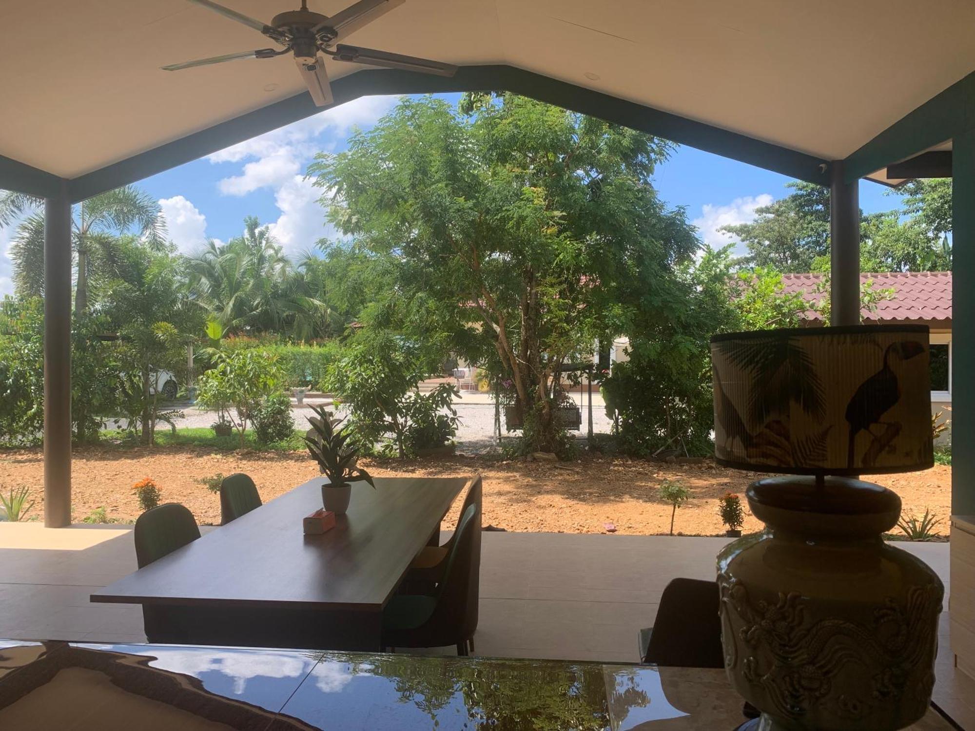Pajaree And Udo'S Happy Homestay Trang Exterior foto